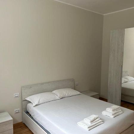Moscova Luxury Bruno Apartment Milano Exterior foto