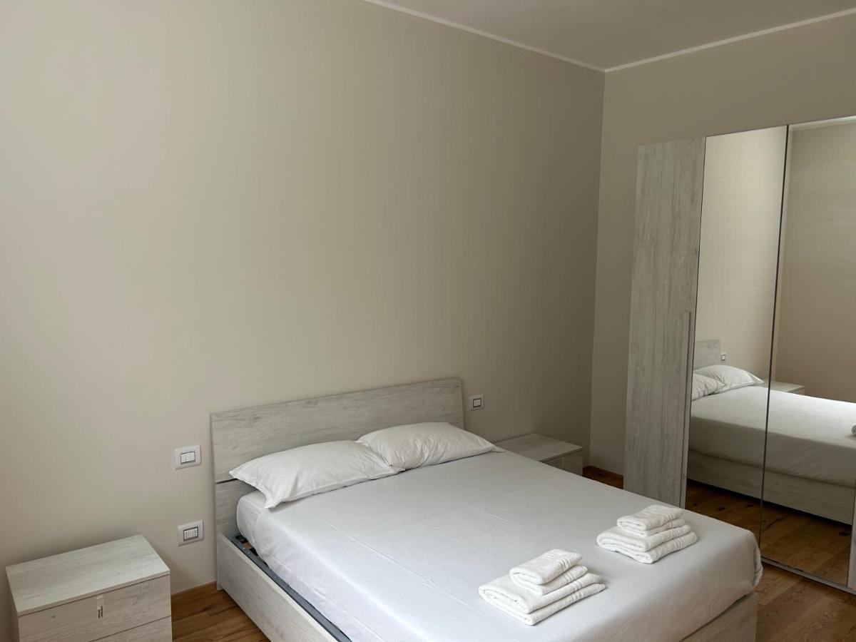 Moscova Luxury Bruno Apartment Milano Exterior foto
