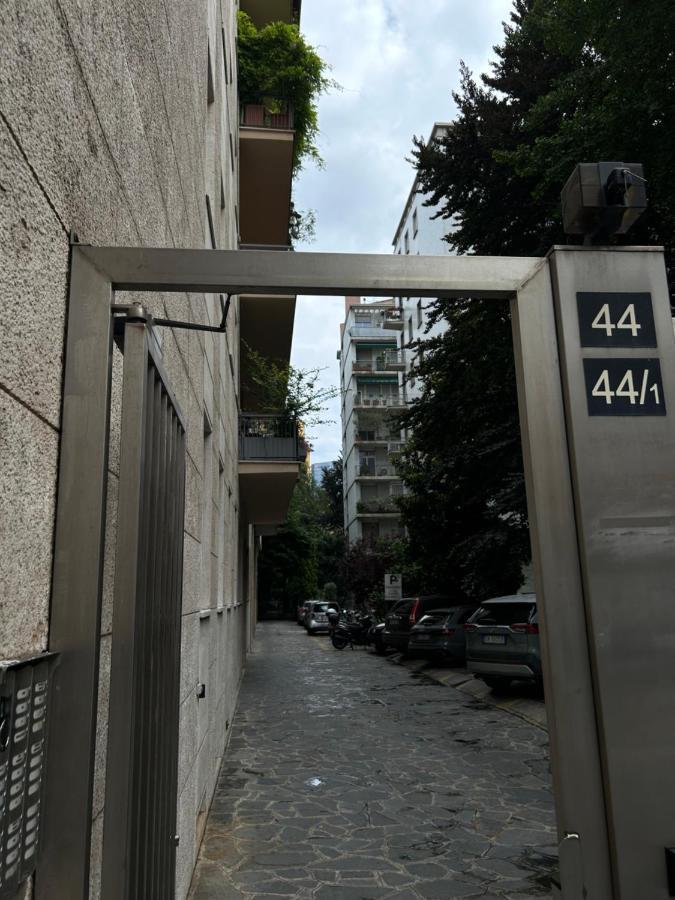 Moscova Luxury Bruno Apartment Milano Exterior foto